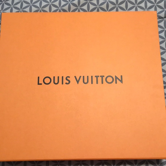 Louis Vuitton Other - Louis Vuitton Box